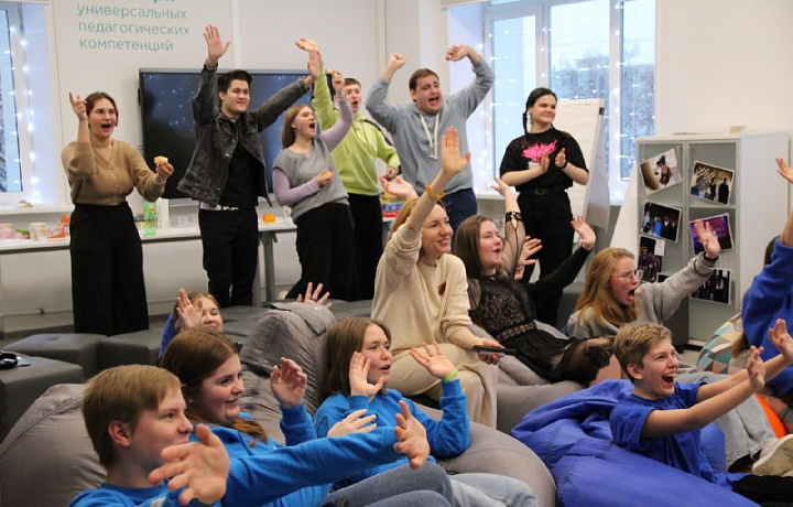 «Вдохновители» провели праздничный новогодний вечер для тульских подростков