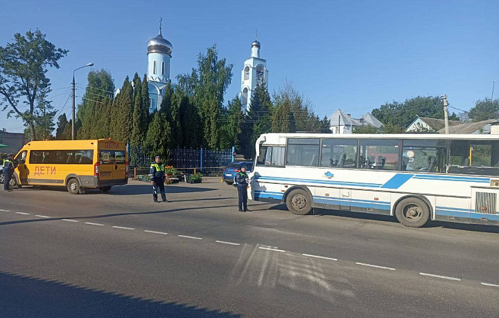 В Тульской области госавтоинспекторы выявили 247 нарушений при проверке автобусов