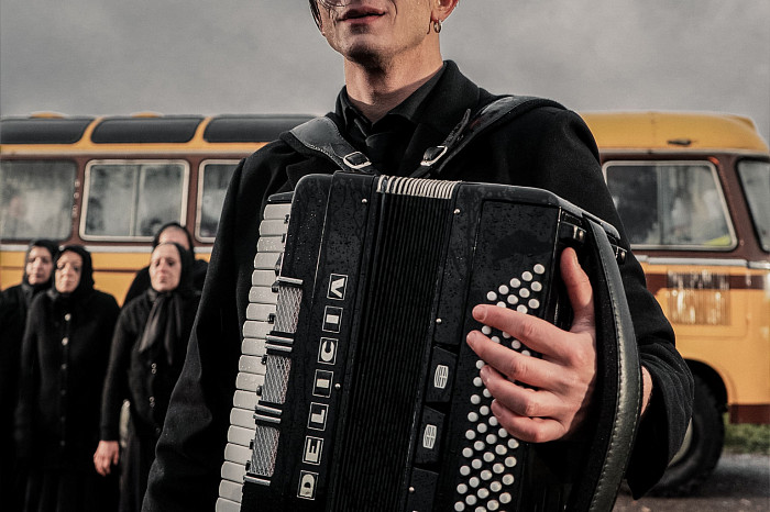 Группа The Hatters сняла клип на новую песню «Весело» в Тульской области