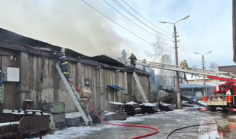 Пожар на складе в Щекине полностью ликвидирован
