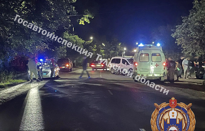 Иномарка сбила мотоциклиста на улице Коммунаров в Богородицке