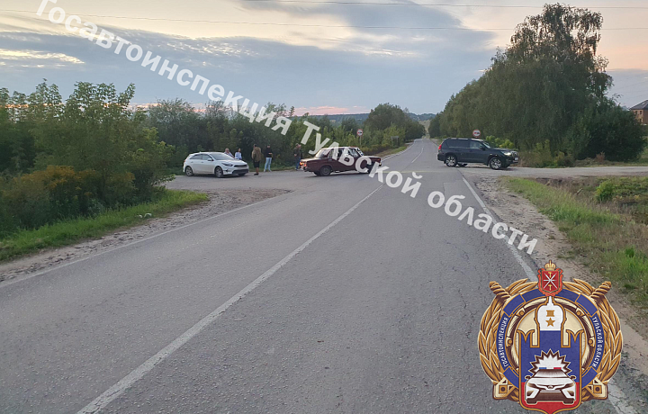 В Ленинском районе при столкновении Chery и Kia пострадала женщина