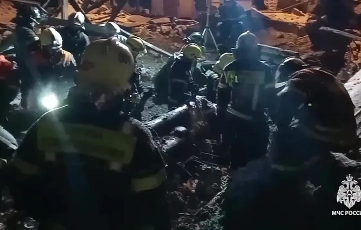 Спасатели завершили поиски на месте обрушения цеха в Узловском районе