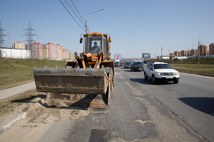 Уборка мусора ведется круглосуточно на тульских улицах