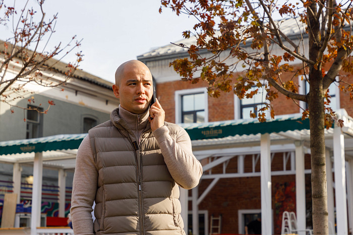 Финал второго сезона «Холостяк.FM»: Евгений Махиня встретился с победительницей проекта