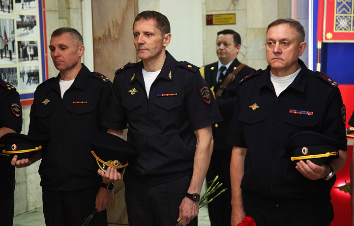 Тульские полицейские почтили память погибших сослуживцев