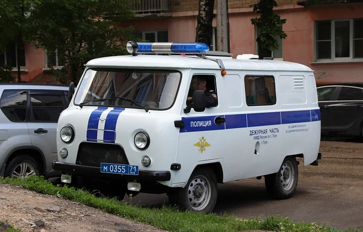 18-летнего жителя Новомосковска заподозрили в краже сейфа с 20 тысячами рублей