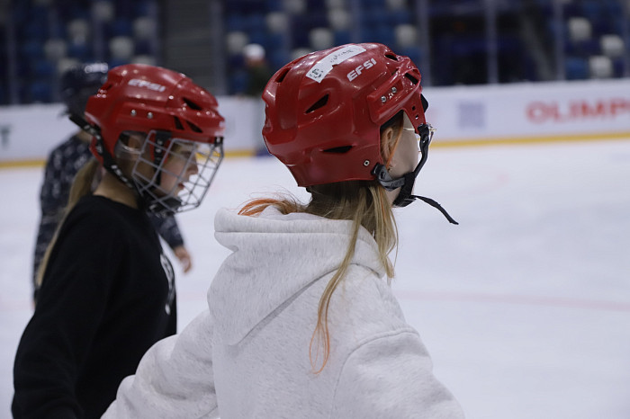 Сходил на бесплатные занятия и влюбился в лед: как тульских школьников учат кататься на коньках – фоторепортаж