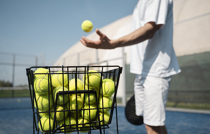 От кожаных мячей и статуса «для элиты» до популярного мирового спорта: история большого тенниса