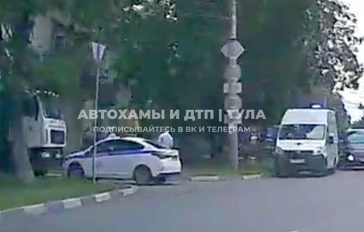 Мусоровоз сбил 11-летнего велосипедиста на улице Станиславского в Туле