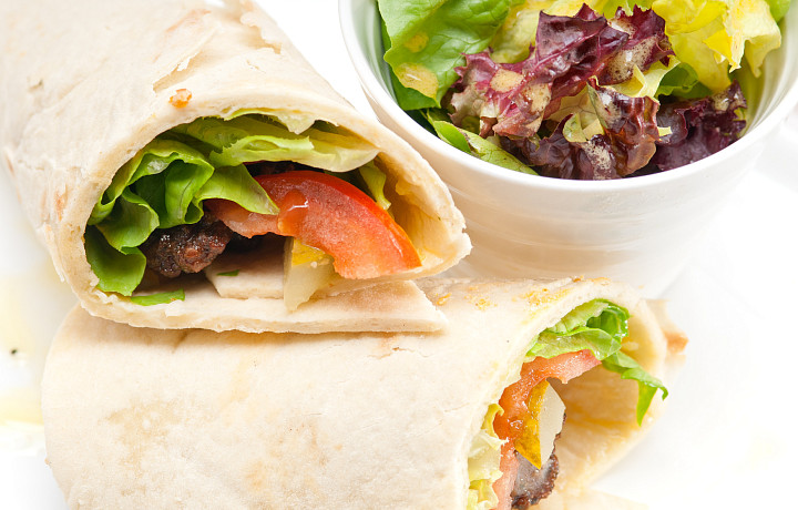 Тульский диетолог Бурякова рассказала, как приготовить диетические бургеры и шаурму