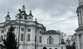 В тульских храмах начали освящать пасхальные куличи