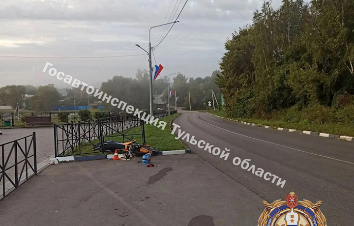 Подростки разбили мотоцикл и попали в больницу после ночного ДТП в Ефремове