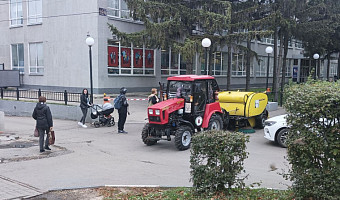 80 единиц техники вышло на уборку Тулы 26 сентября