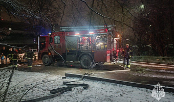 Подсобка и 20 самокатов сгорели в магазине на улице Жаворонкова в Туле
