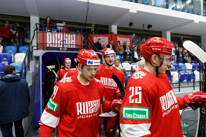 Фоторепортаж: как прошел матч между национальными сборными России и Беларуси