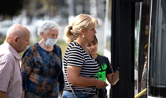 «Центр России, трасса федеральная, а сообщения нет»: жители Черни не могут добраться до работы и учебы из-за отмены маршрута