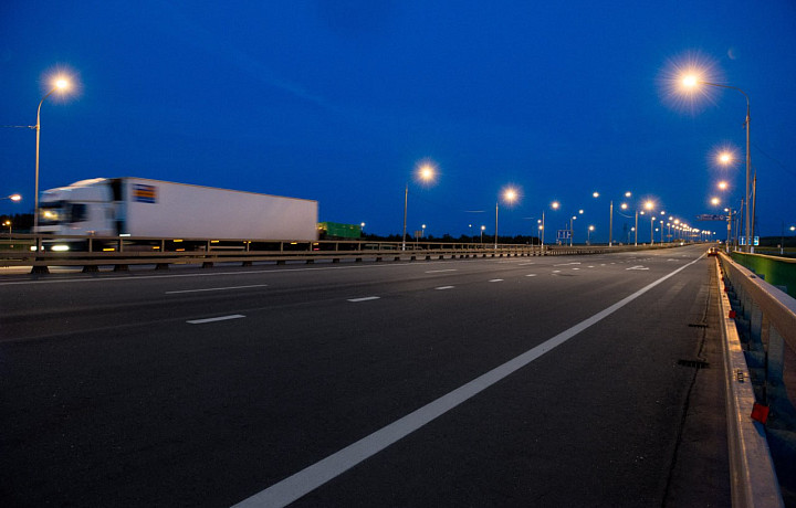 Сплошное освещение обустроят на трассе М-4 «Дон» в Тульской области до конца 2026 года