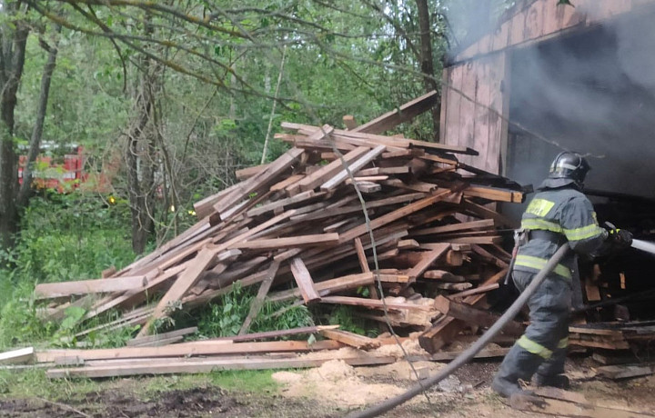 В Тульской области 28 июня произошло пять пожаров