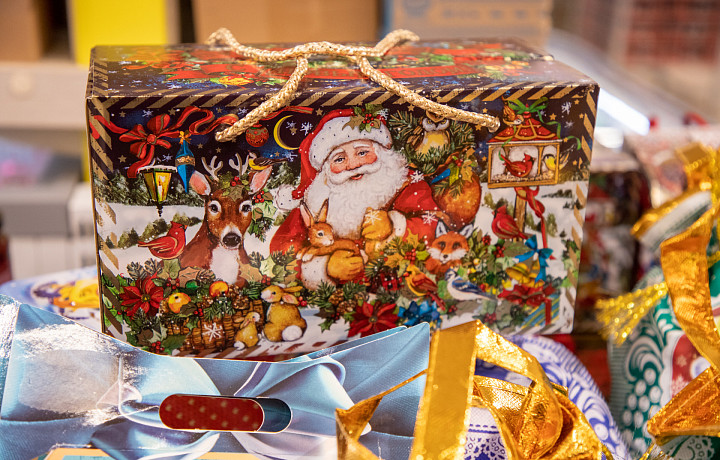Роспотребнадзор дал тулякам советы по выбору сладкого новогоднего подарка