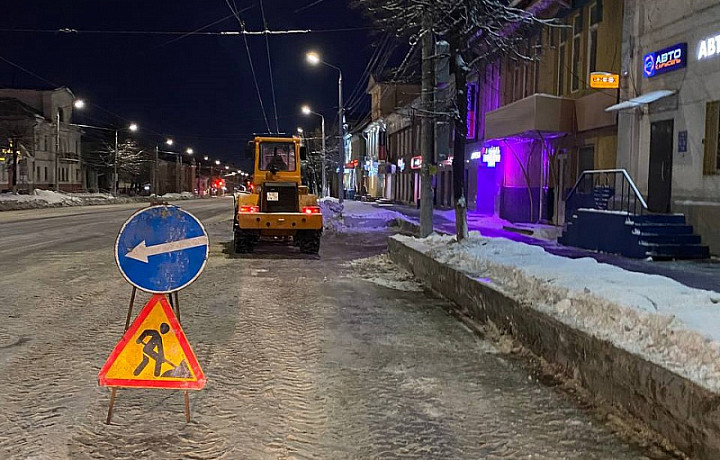 19 декабря в уборке Тулы задействовали более 310 рабочих и 130 единиц техники