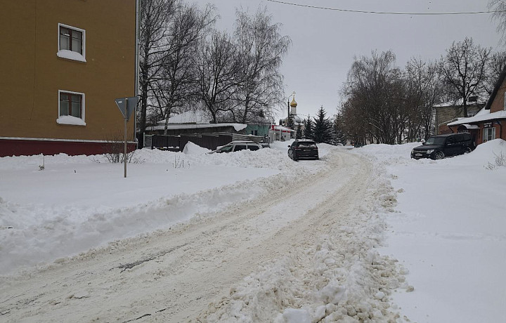 Жители Богородицка возмущены качеством уборки города после снегопада