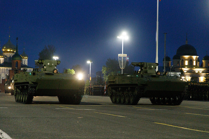 Первая репетиция Парада Победы прошла на площади Ленина в Туле