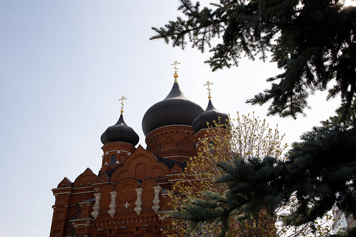 В Туле прошла церемония прощания с худруком тульского драмтеатра Дмитрием Красновым