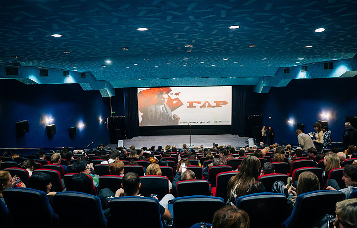 Wink.ru попал в Книгу рекордов России: премьера шпионского детектива «ГДР» состоялась в наибольшем количестве кинотеатров