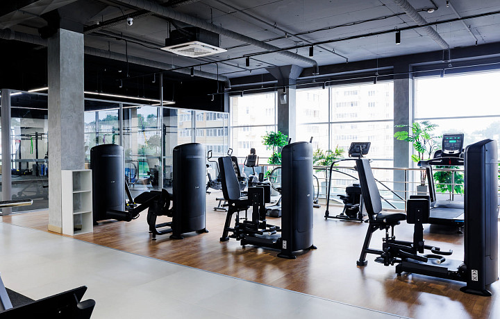 Есть даже детские секции и студия ментального здоровья: в Туле на улице Макаренко открылся новый фитнес-клуб сети Вформе