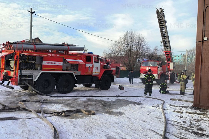В торговом центре в Щекино случился пожар из-за короткого замыкания