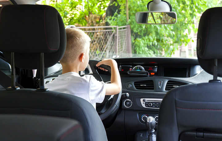 В России одобрили увеличение штрафов за перевозку детей без автокресел вдвое
