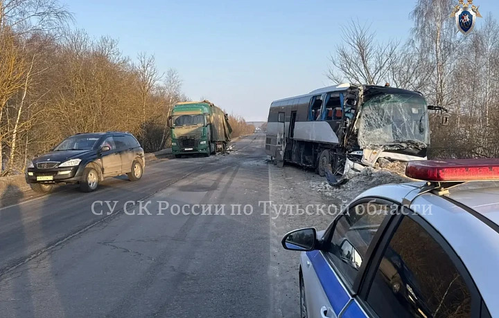 СК начал проверку после смертельного ДТП с автобусом в Алексинском районе