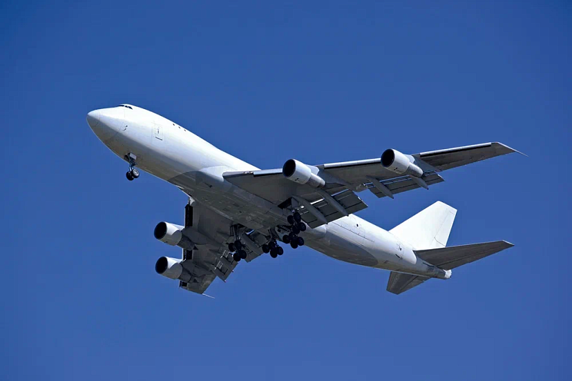 Росавиация предложила запретить пауэрбанки в самолётах из-за риска возгорания | ТСН24