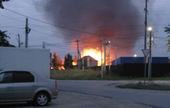 В тульском поселке Плеханово вечером 8 августа произошел пожар