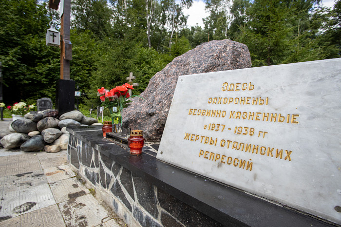 Фоторепортаж из Тесницого леса: как выглядит расстрельный полигон под Тулой