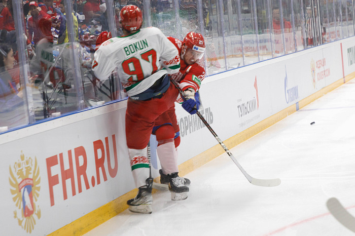 Фоторепортаж: как прошел матч между национальными сборными России и Беларуси