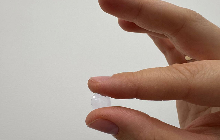 Коррекция без очков и хирургии: что за ночные контактные линзы, которые восстанавливают остроту зрения, и кому они подходят