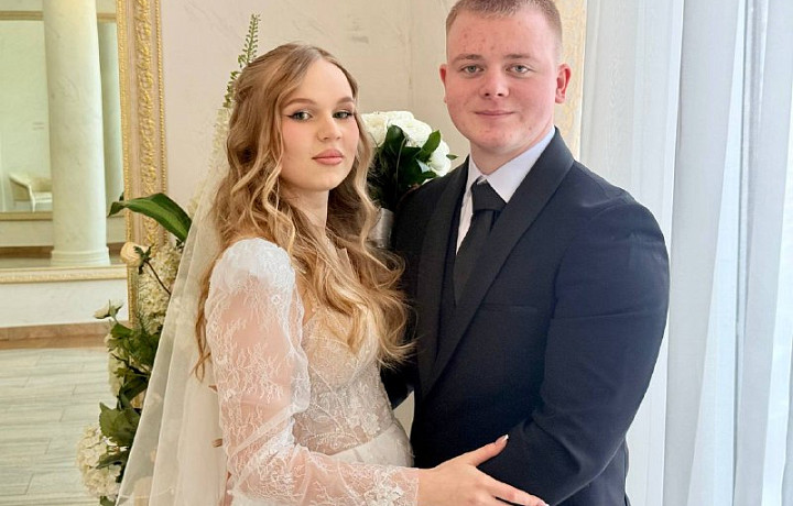 «Если это – то самое чувство, то зачем ждать?»: в Туле в преддверии Татьяниного дня состоялась студенческая свадьба