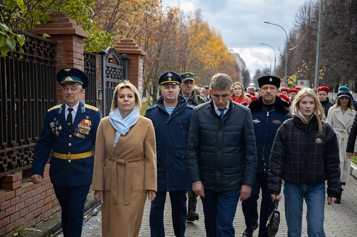 В Туле прошла церемония открытия Аллеи Героев