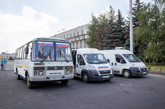 Бригада тульских медиков отправилась в ДНР для оказания медицинской помощи местным жителям