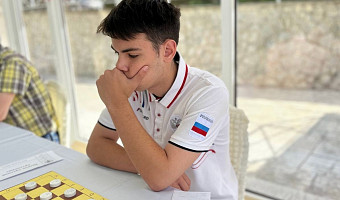 Тульскому шашисту Арсению Цынову присвоено звание международного гроссмейстера