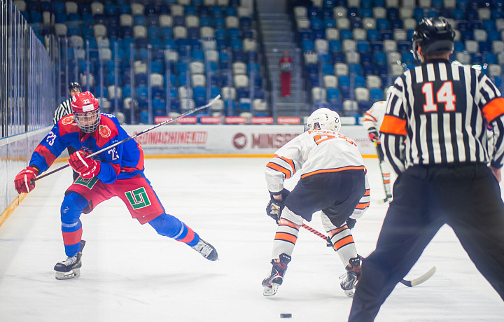 Тульская «Академии Михайлова - Юниор» проиграла «Амурским Тиграм» со счетом 0:5