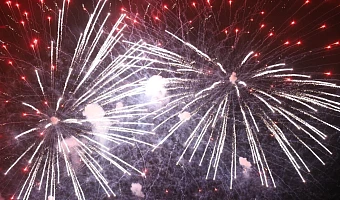 Салюты во время опасности атак БПЛА: а можно ли и что думают об этом туляки?