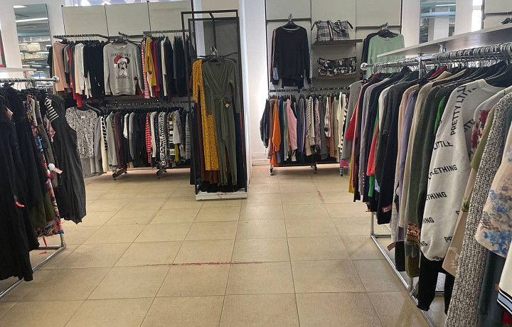 Брендовые вещи или одежда с покойников? Что стало с тульскими секонд-хендами