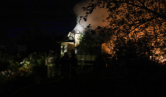 В Донском эвакуировали 13 человек из-за пожара в жилой многоэтажке