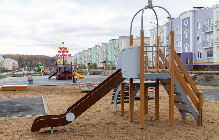 В Тульской администрации рассказали, сколько детских площадок установят в 2023 году