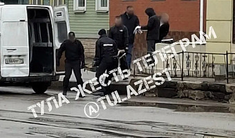 В Туле из фонтана достали труп мужчины