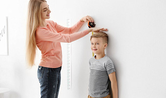 Кашу ешь, а то не вырастешь: когда низкий вес ребенка является поводом бежать к врачу – мнение педиатра