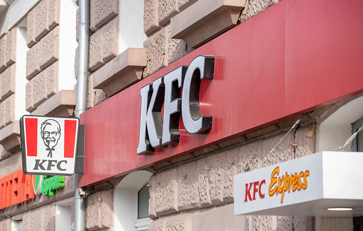 KFC в Москве начали менять вывески на ресторанах на Rostic's